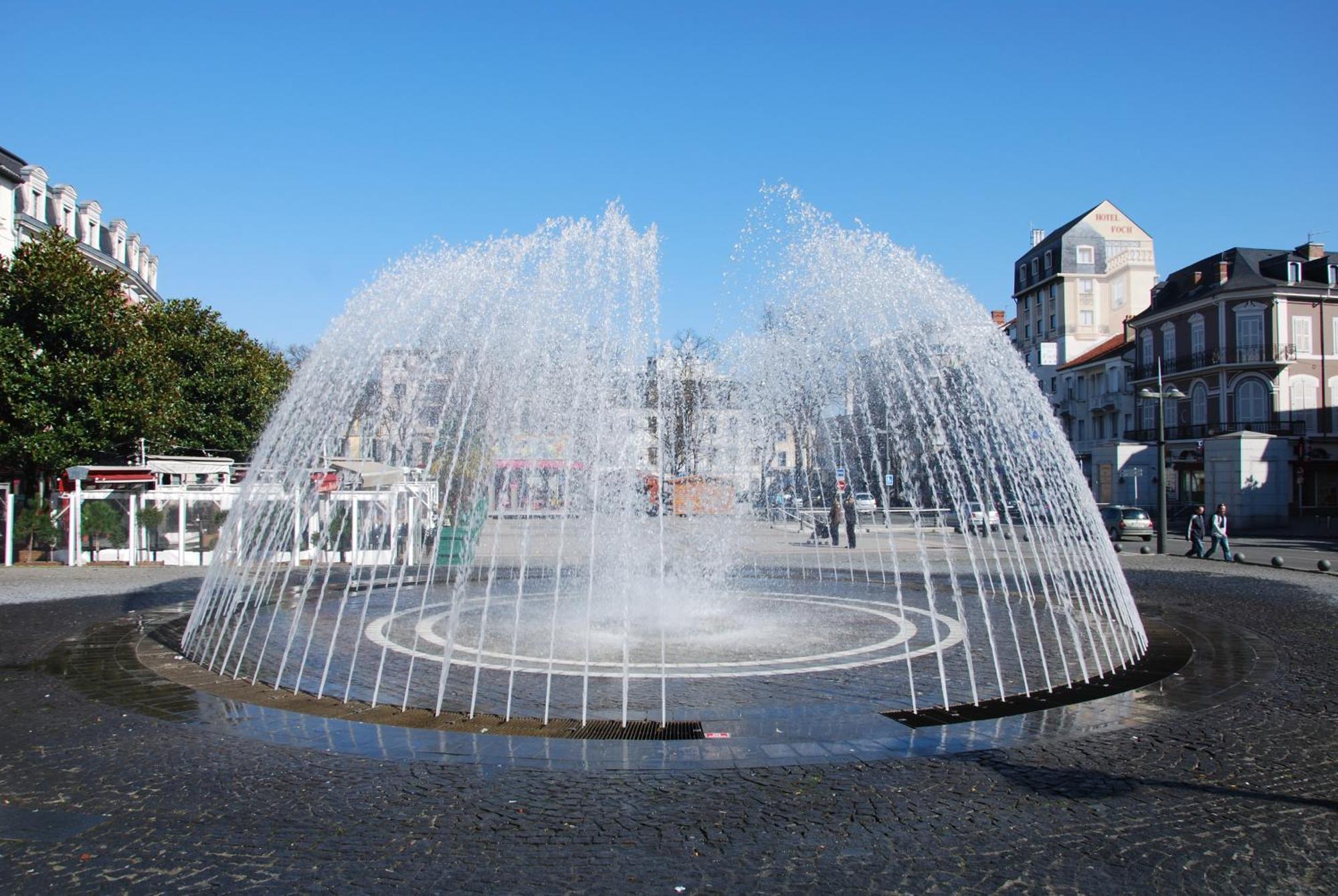 Hôtel Foch Tarbes Ngoại thất bức ảnh